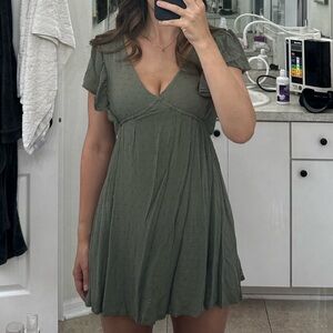 V-Neck Olive Dotted Empire Dress size M